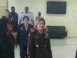 La jefa del Comando Sur de Estados Unidos se encuentra en R.Dominicana