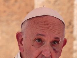 El papa Francisco pide la "reconciliación" y la "paz" en Perú